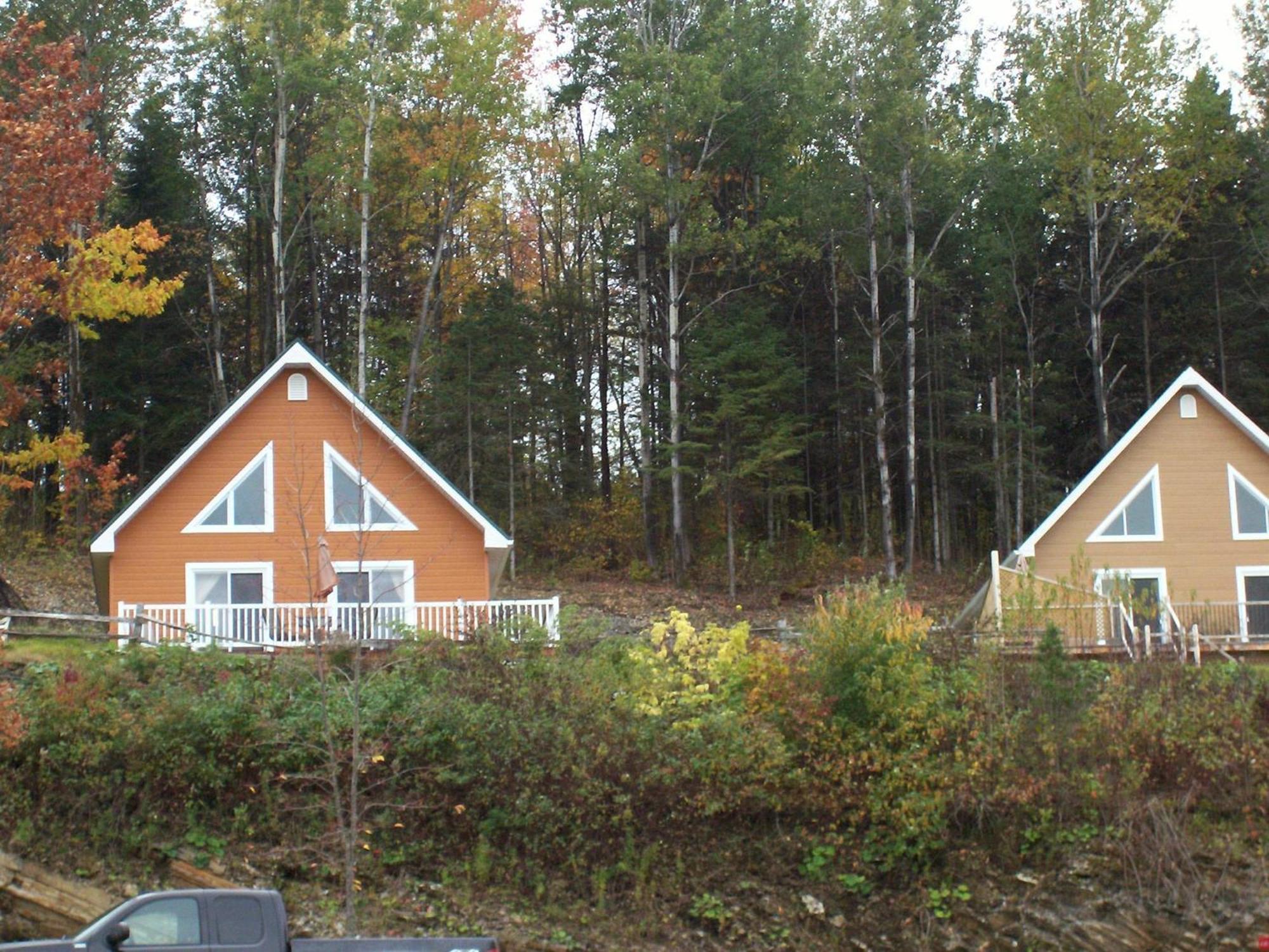 Chalets Garou Saint-Ferdinand Bagian luar foto